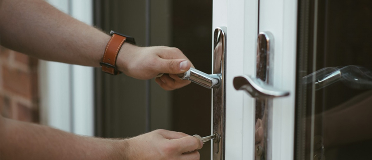 24 hour key locksmith Maywood